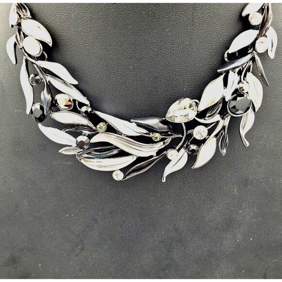 Elegant Retro Style Black & Silver Leaf Necklace & Earrings Set Rhinestones - Picture 2 of 9